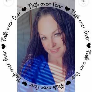 Meet your Posher, Cynthia